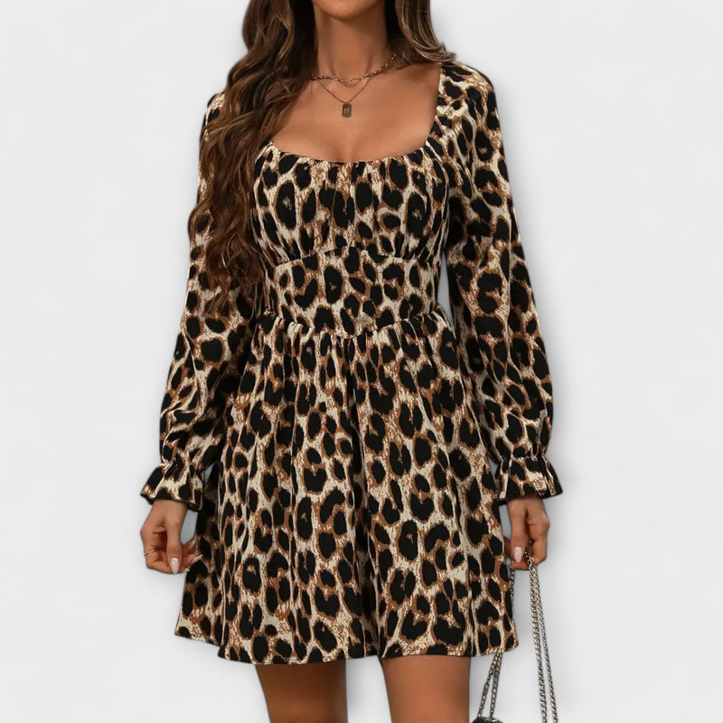 Charming leopard dress