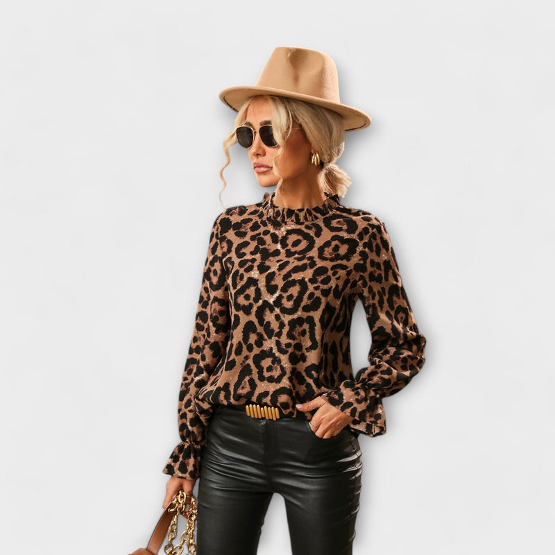 Kayla - Leopard blouse with pleated collar