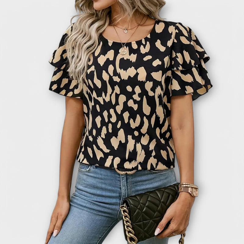 Lela - Stylish blouse with panther sleeves