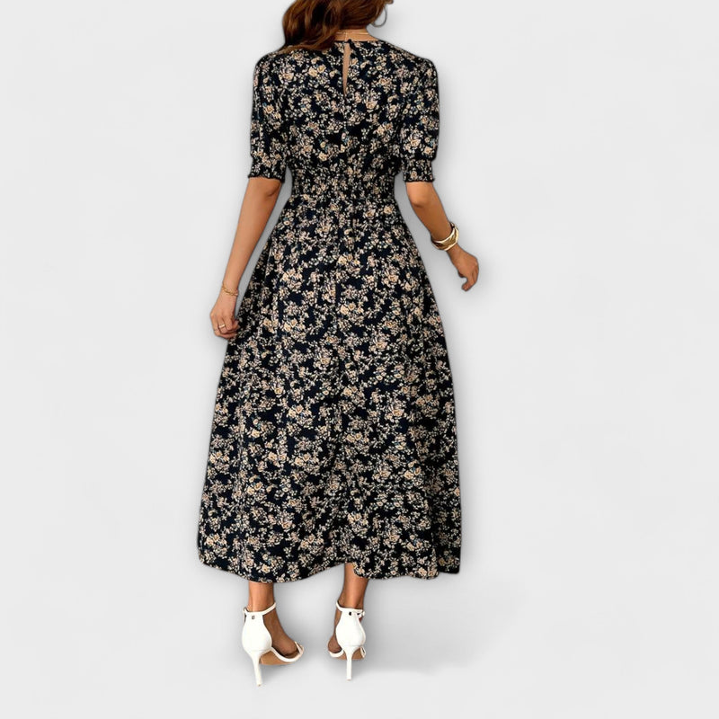 Amelia - Dress with round neckline