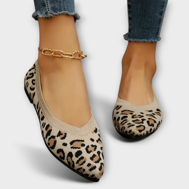 Leopard Patterned Pointed Flats