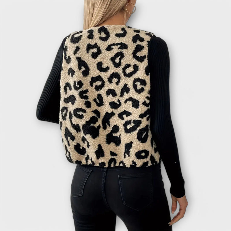 Clara - Elegant vest with leopard print