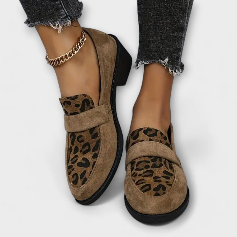 Karla - Elegant women's shoes with leopard print