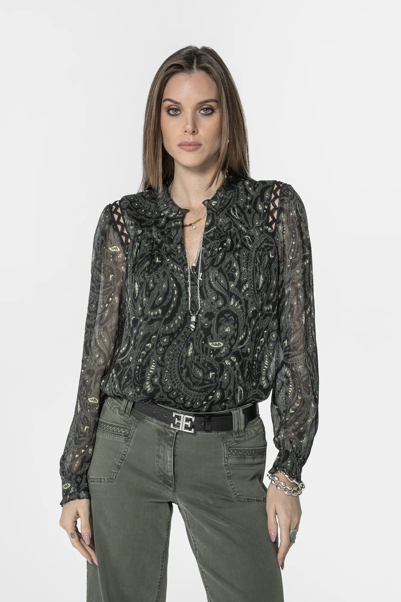 Blouse ajourée kaki et noir - Image 3