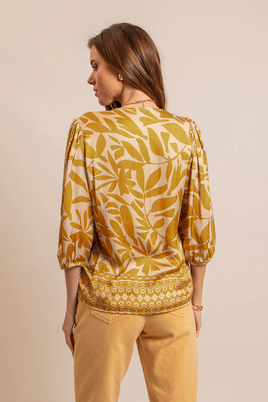 Blouse imprimé écru et ocre - Image 3