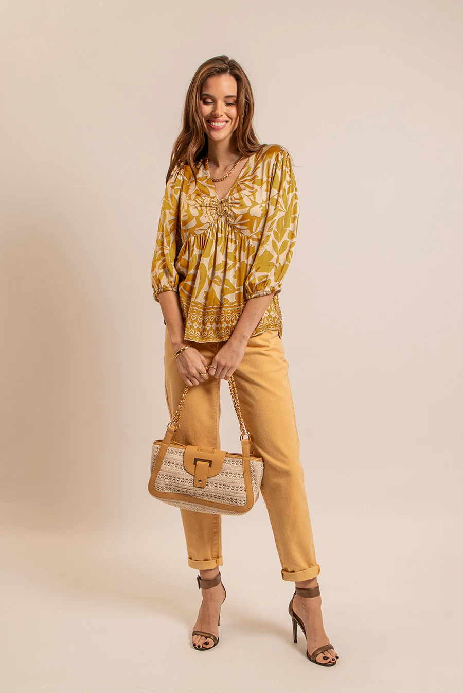 Blouse imprimé écru et ocre - Image 4
