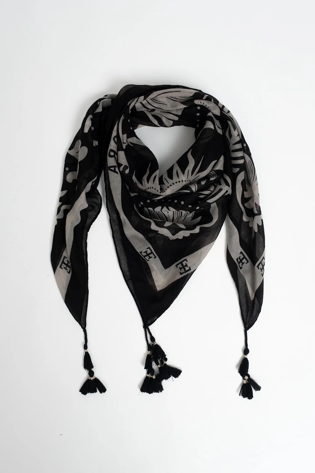 Carré noir écru style bandana - Image 3