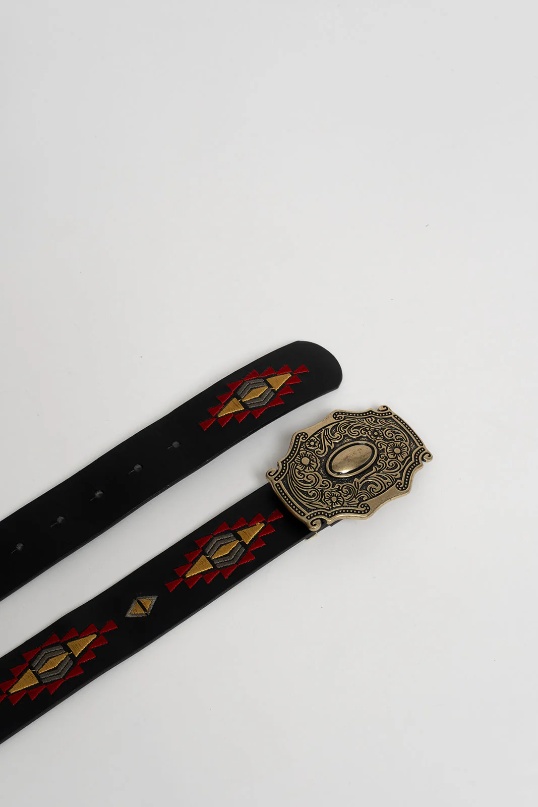 Ceinture noire boucle XXL motif ethnique - Image 3