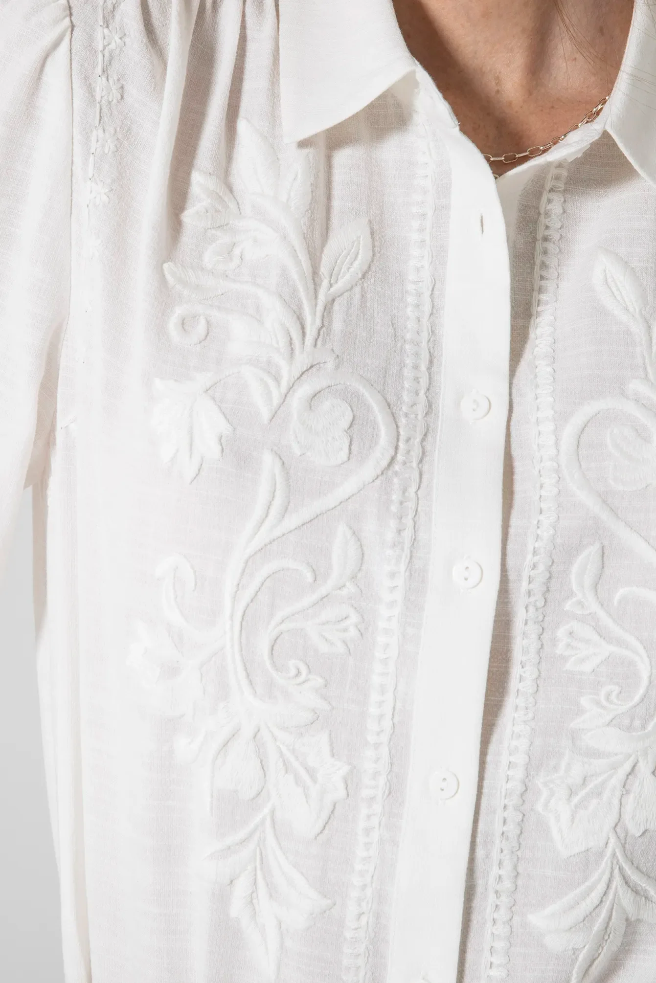 Chemise à broderie écru - Image 2