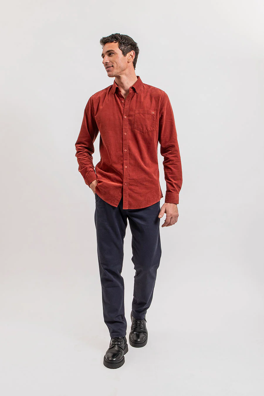 Chemise en velours rouille - Image 4