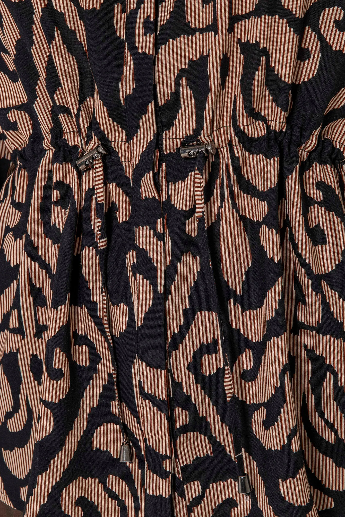 Chemise imprimé baroque noir et bordeaux - Image 2