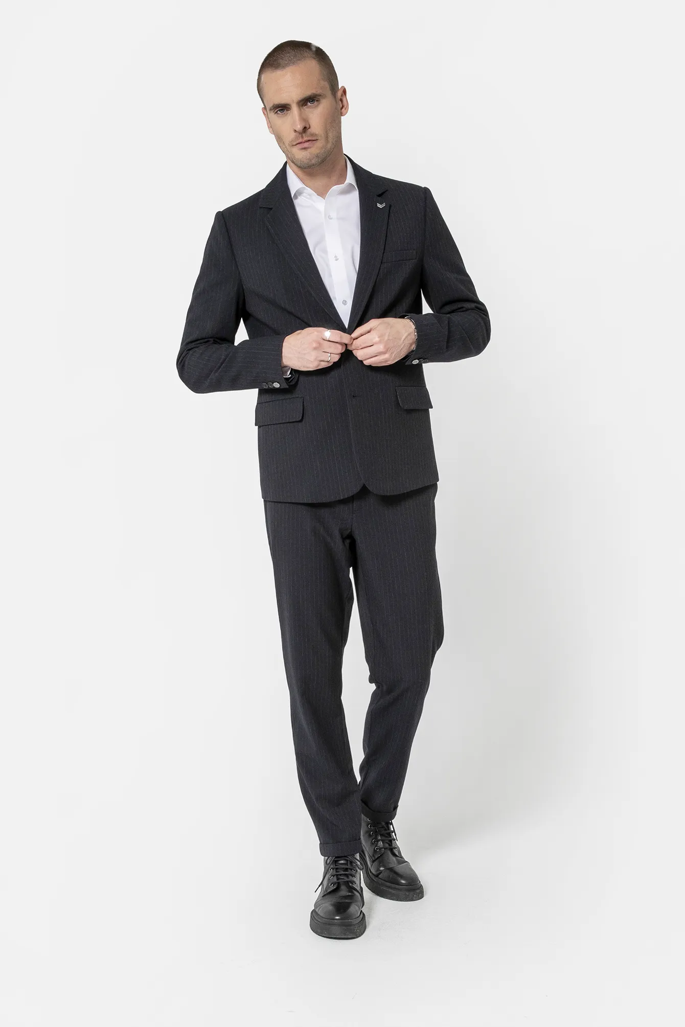 Chemise intemporelle blanche - Image 3