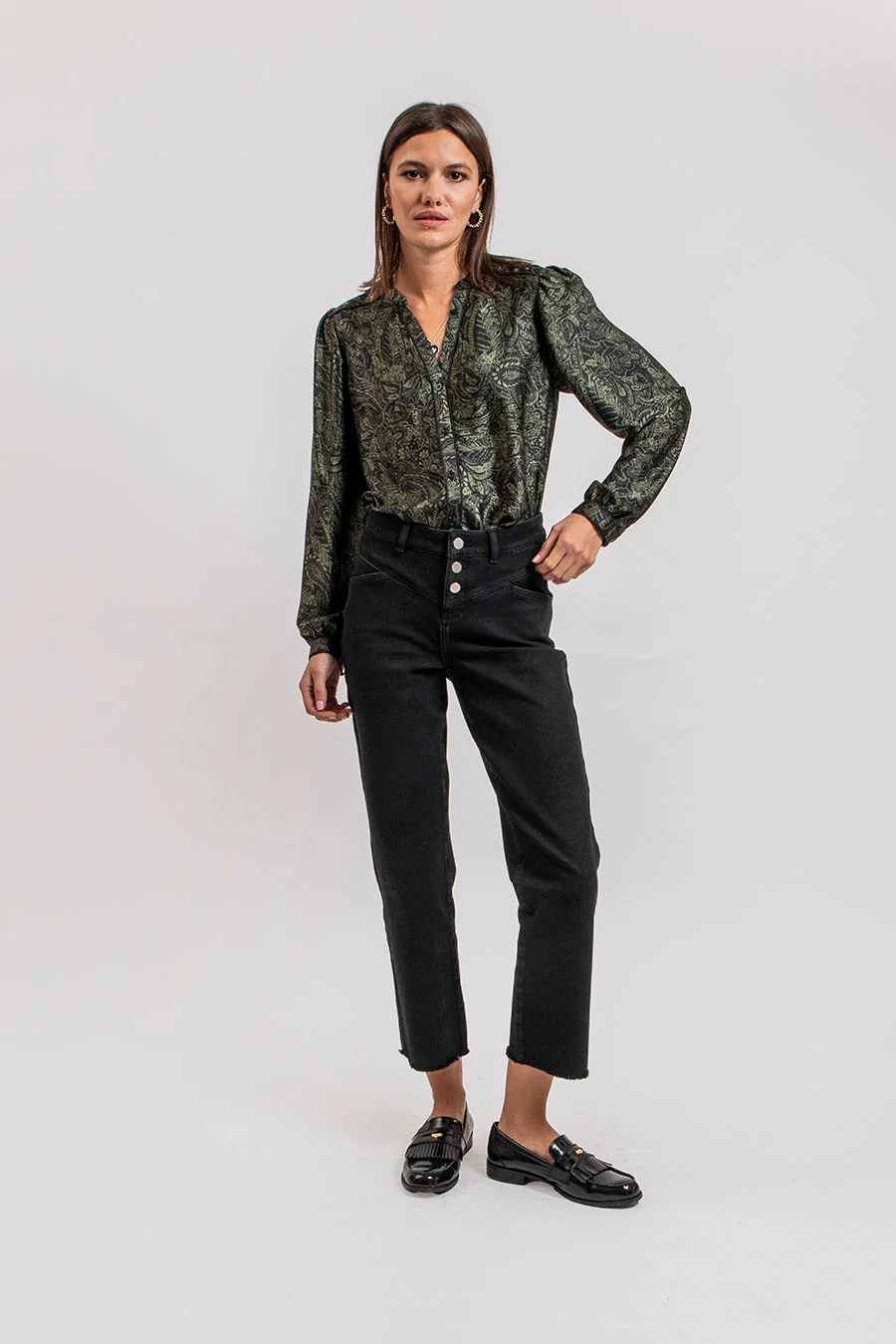 Chemise motif cachemire kaki et noir - Image 3