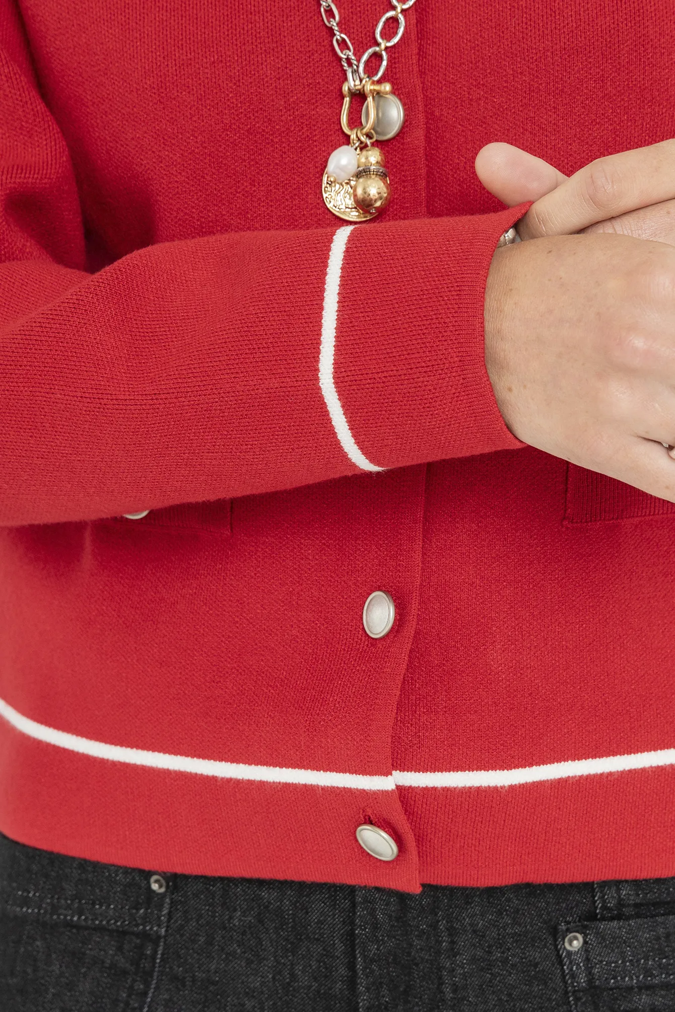 Gilet inspiration couture rouge et écru - Image 5