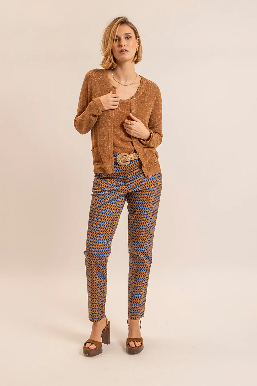 Gilet lurex boutonné caramel - Image 3