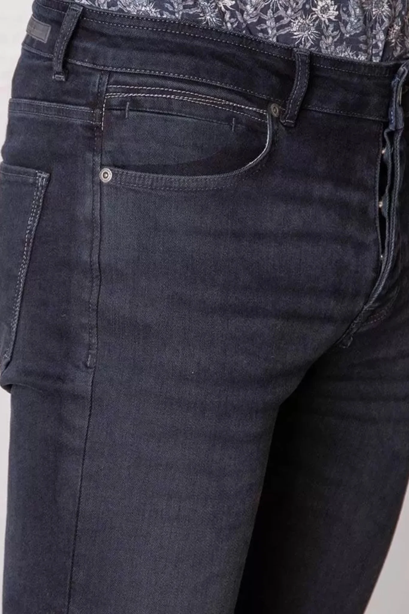 Jean droit délavé en denim stretch - Image 3