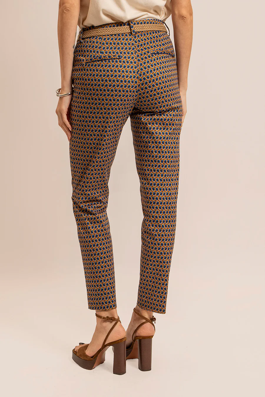 Pantalon cigarette imprimé bleu - Image 4