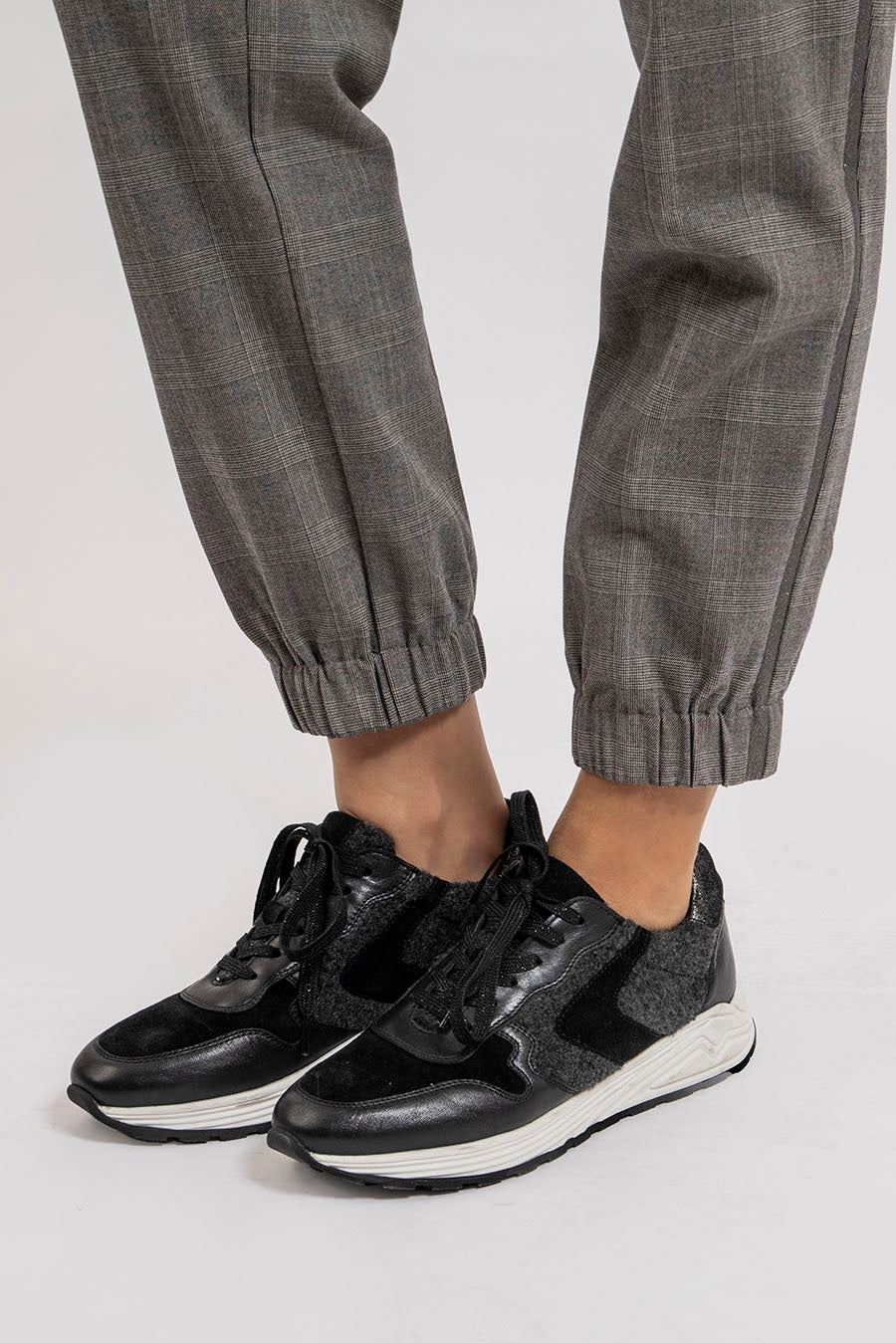 Pantalon coupe cargo à carreaux gris - Image 4