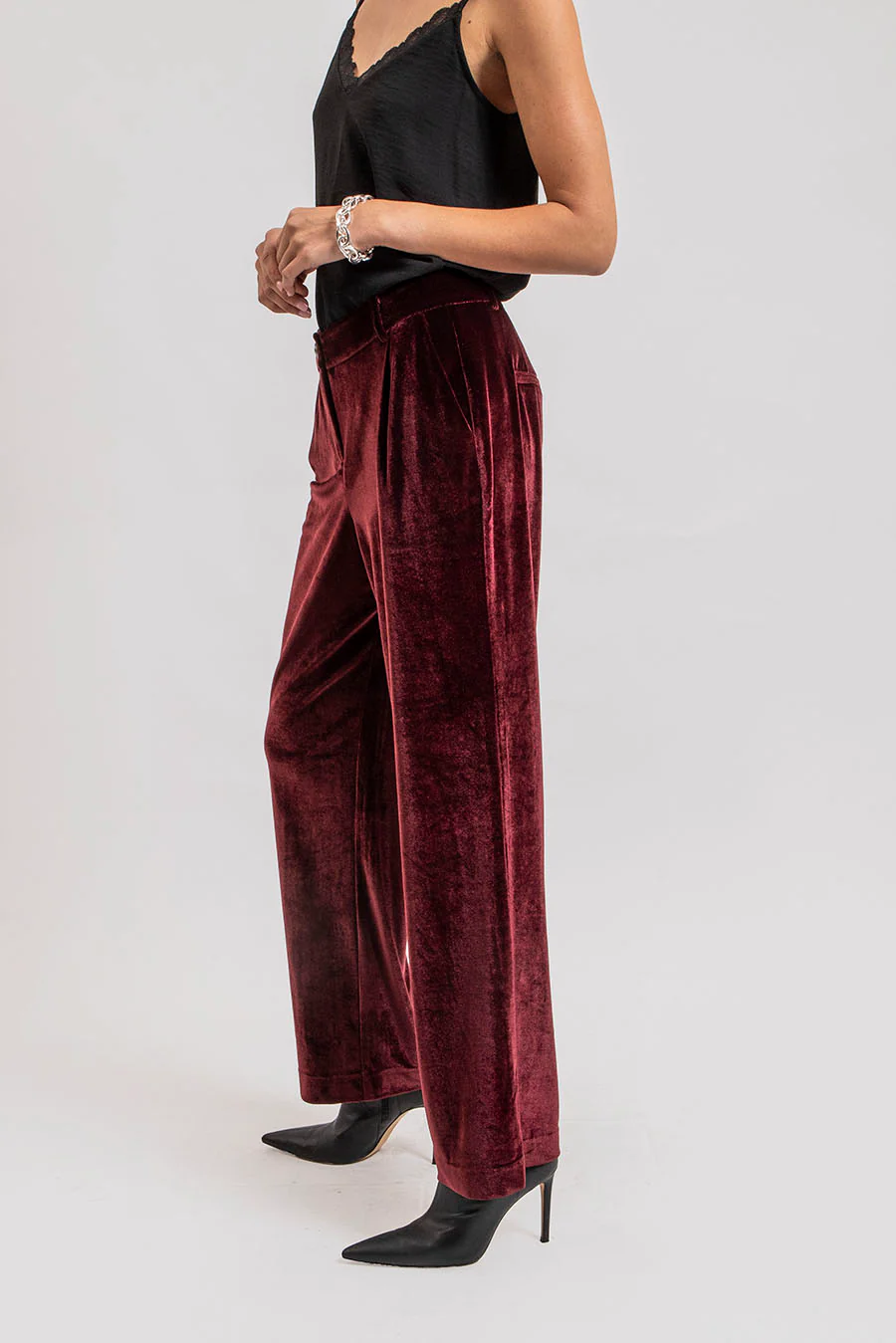 Pantalon de costume en velours bordeaux - Image 2