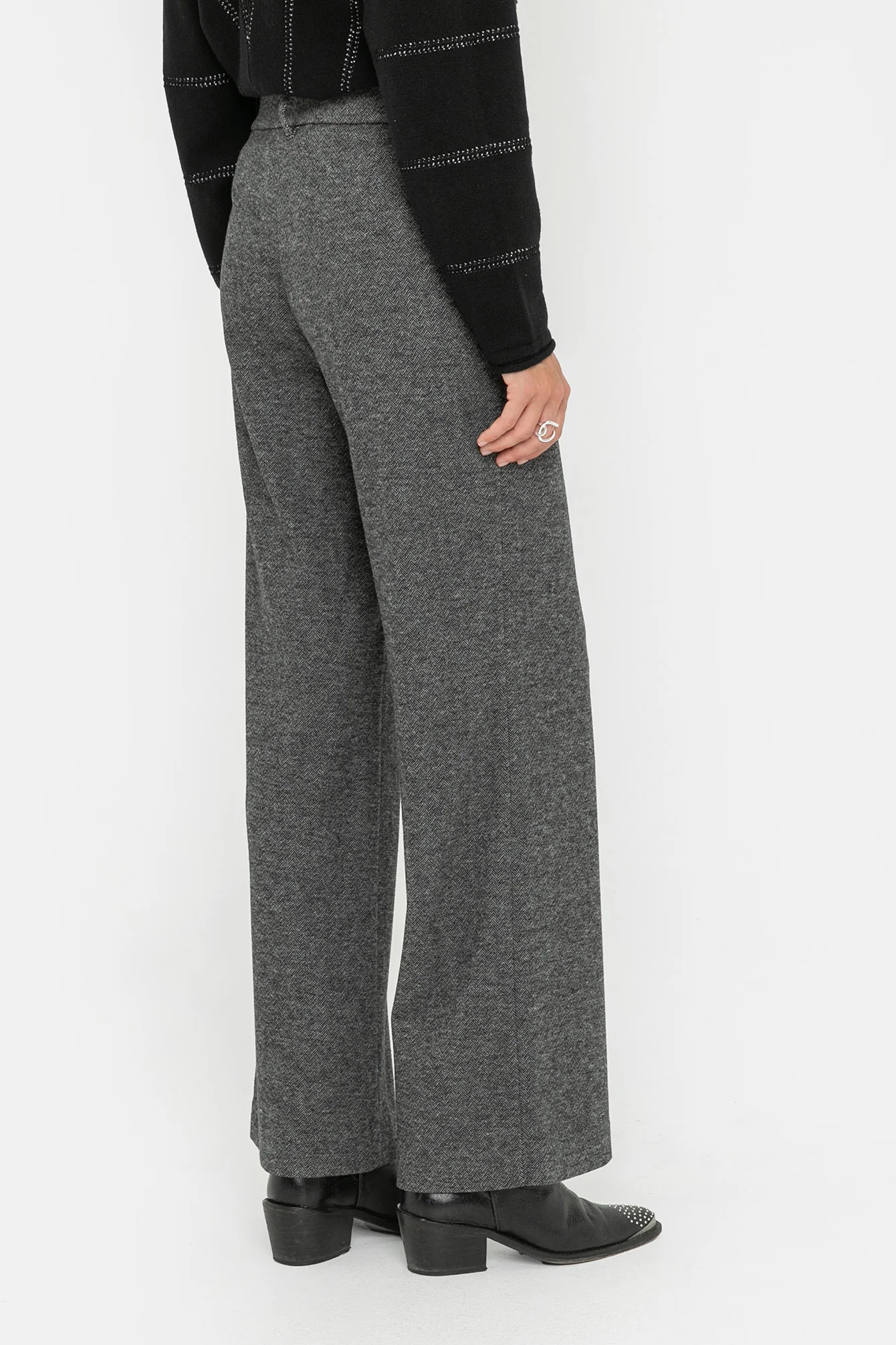 Pantalon en maille noir et blanc - Image 4