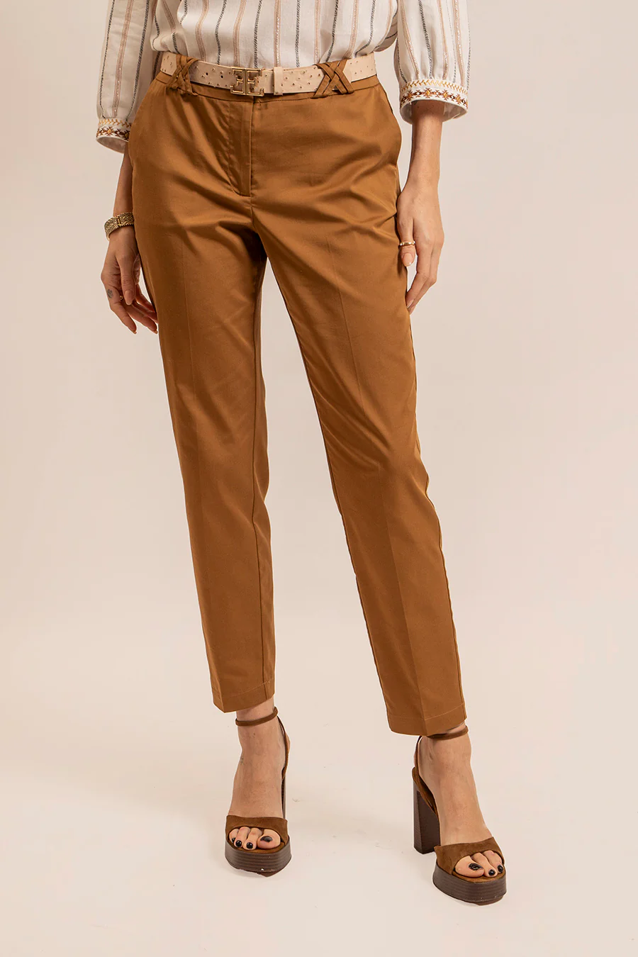 Pantalon seconde peau coloris caramel - Image 2