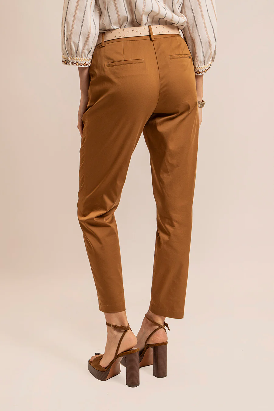 Pantalon seconde peau coloris caramel - Image 3