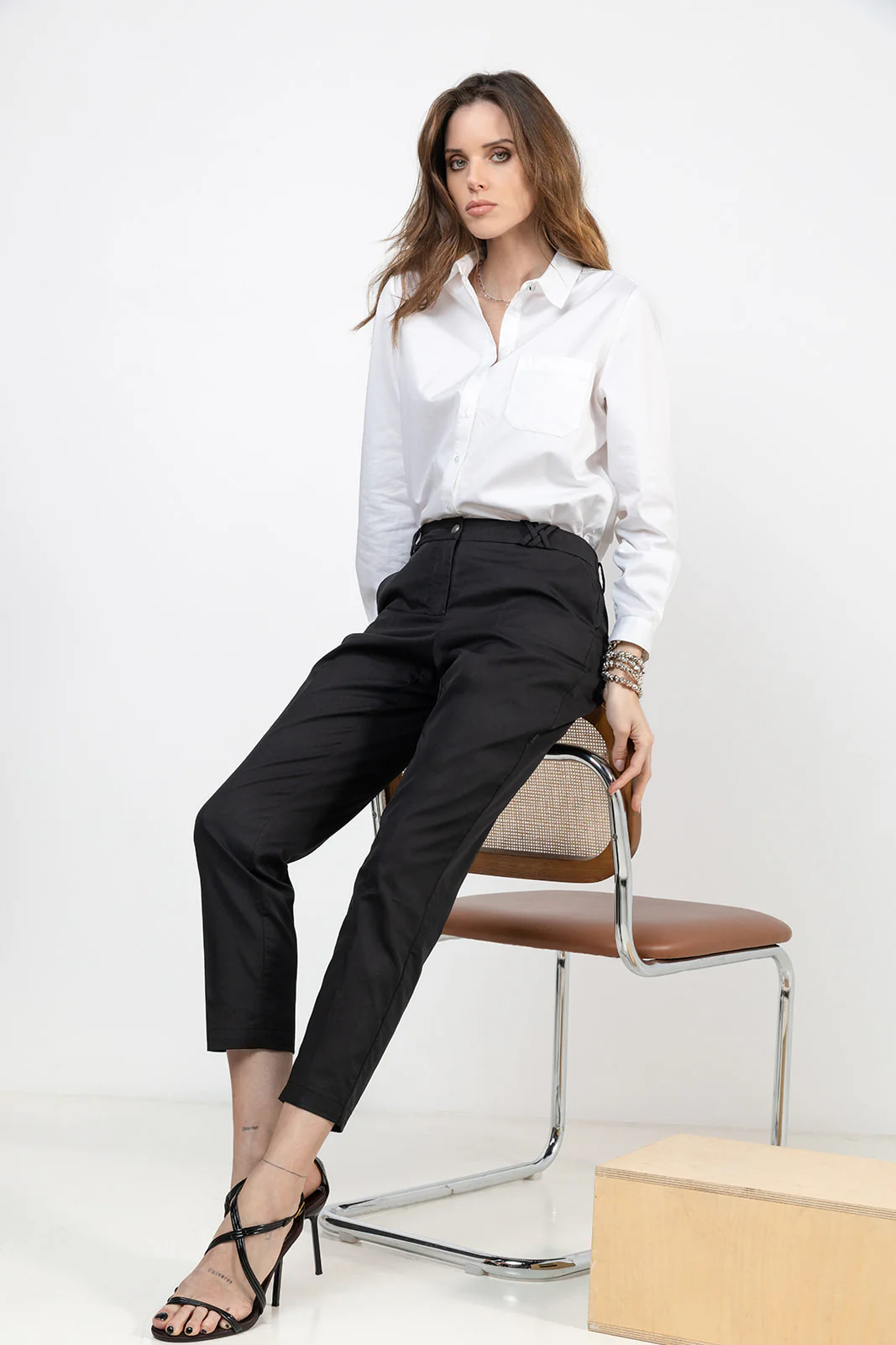 Pantalon seconde peau coloris noir - Image 4