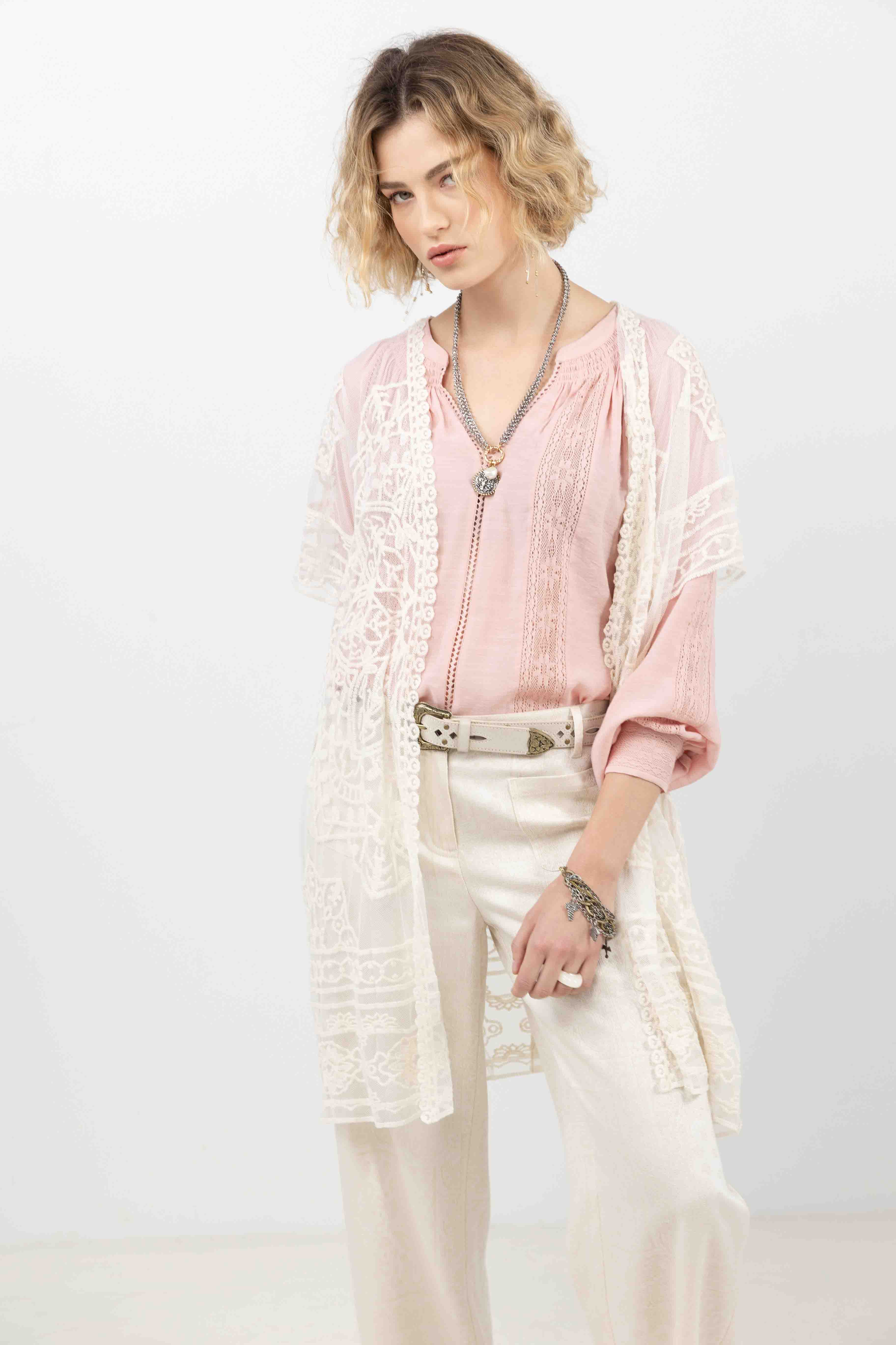 Poncho écru long dentelle bohème