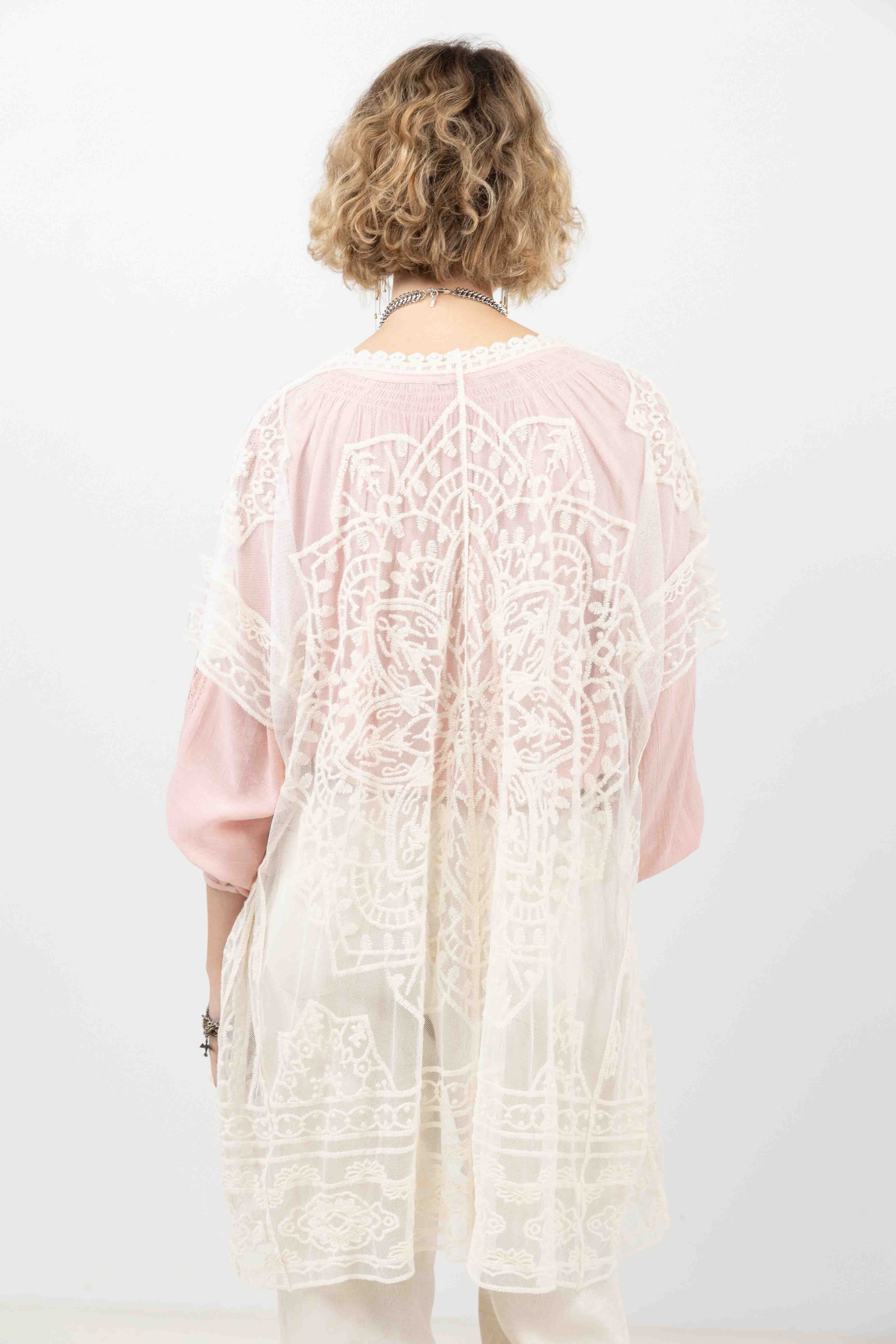 Poncho écru long dentelle bohème - Image 3