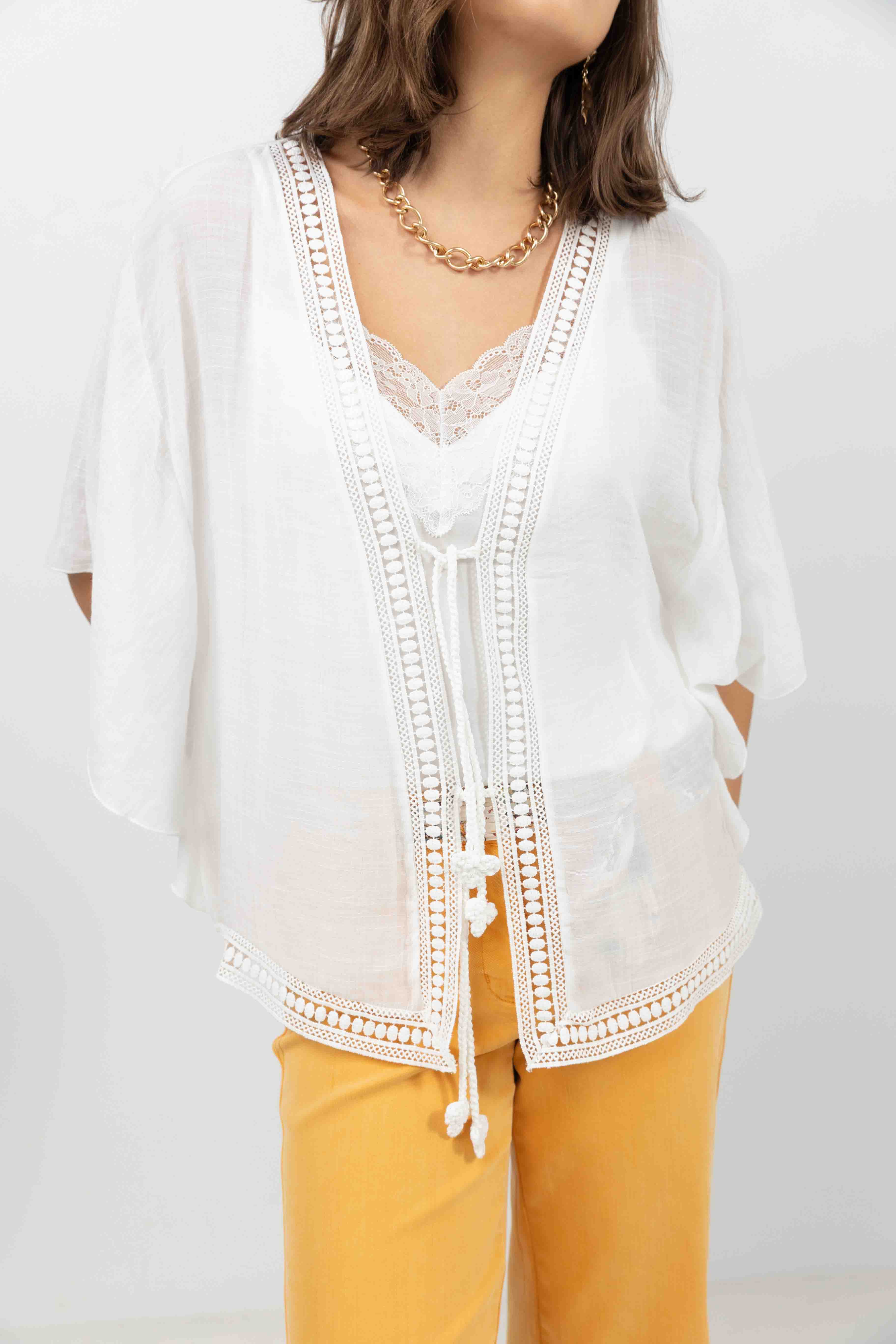 Poncho kimono écru bohème avec dentelle - Image 2