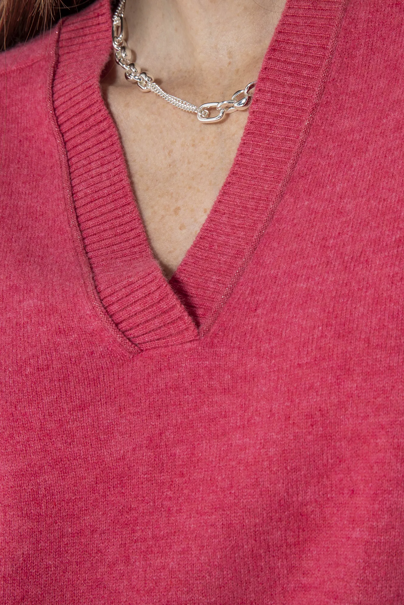 Pull col V rose - Image 2
