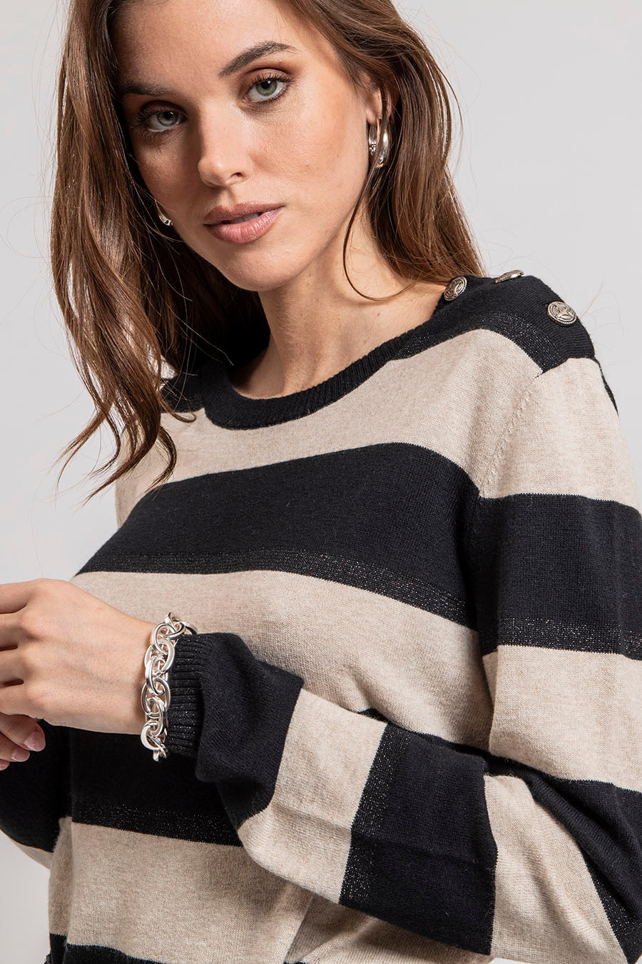 Pull marinière écru et noir - Image 2