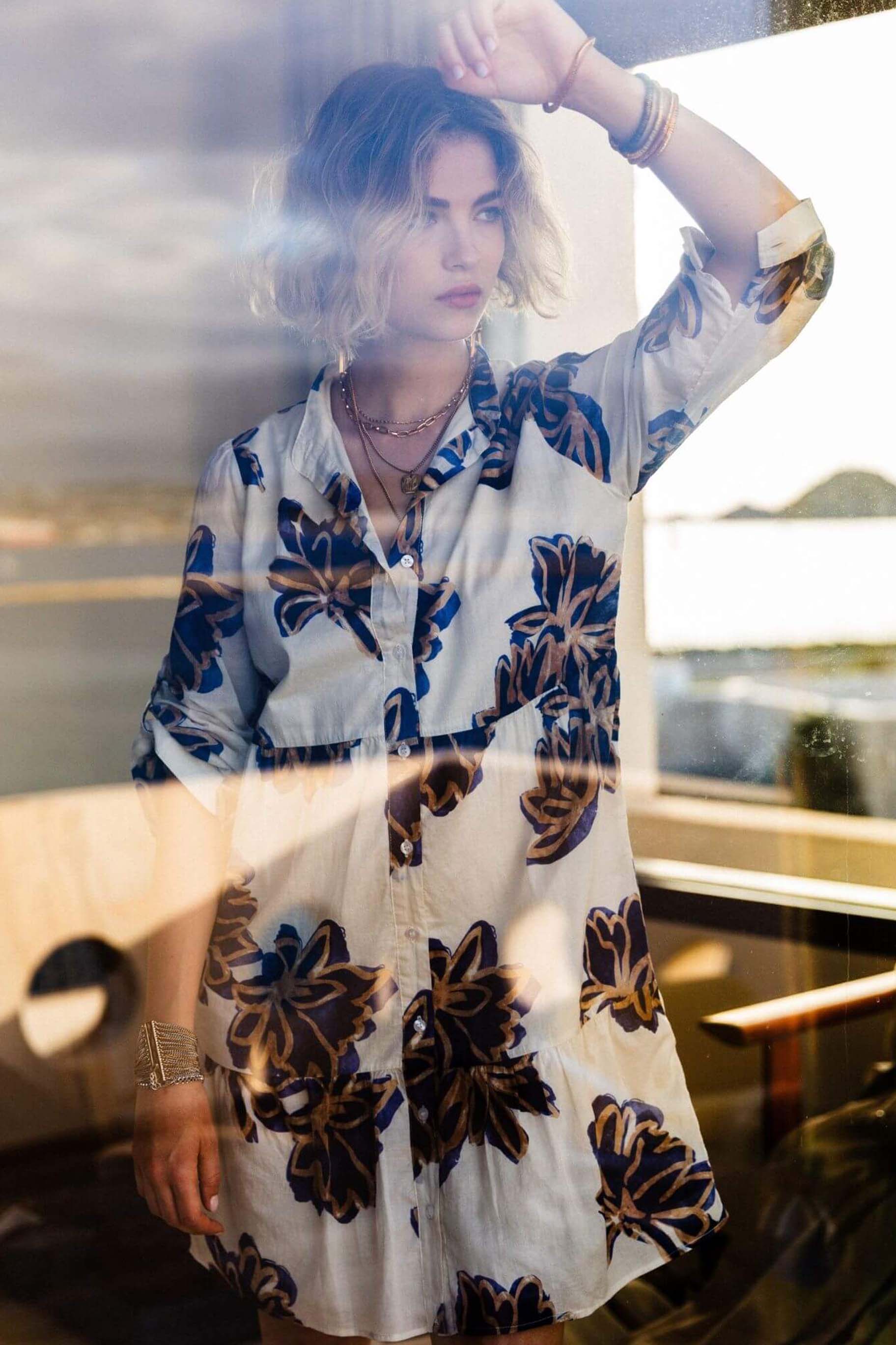 Robe chemise fleurie écru bleu
