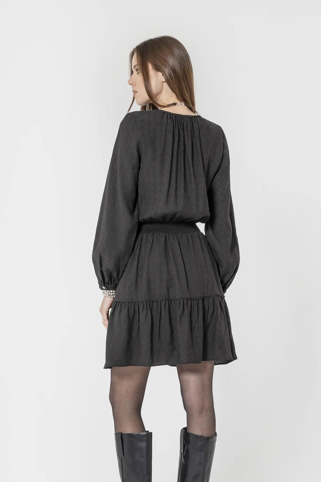 Robe courte cintrée noir - Image 5