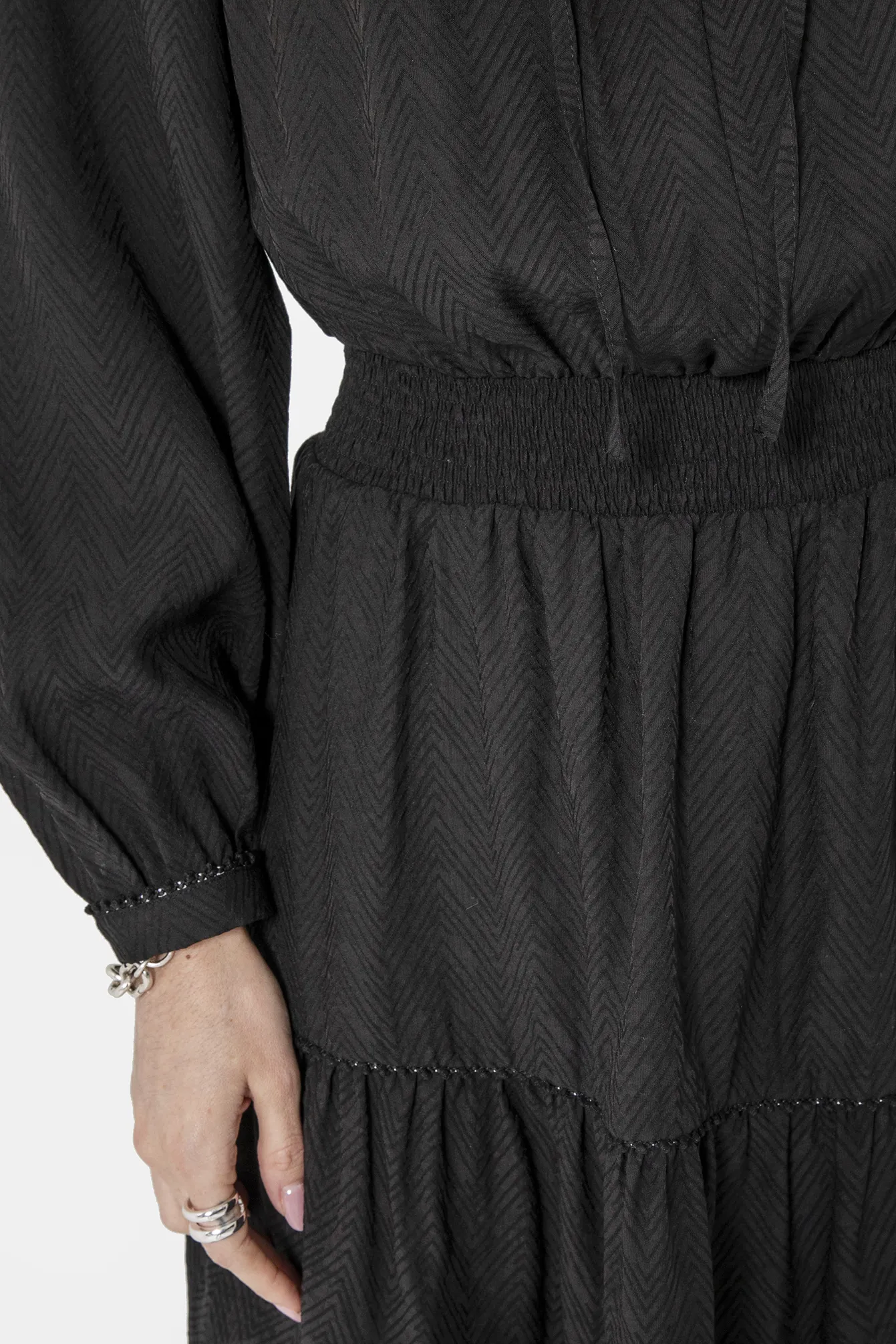 Robe courte cintrée noir - Image 6