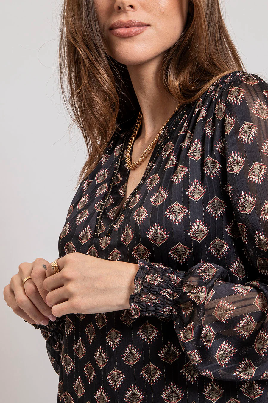 Robe courte imprimé noir et bordeaux - Image 3