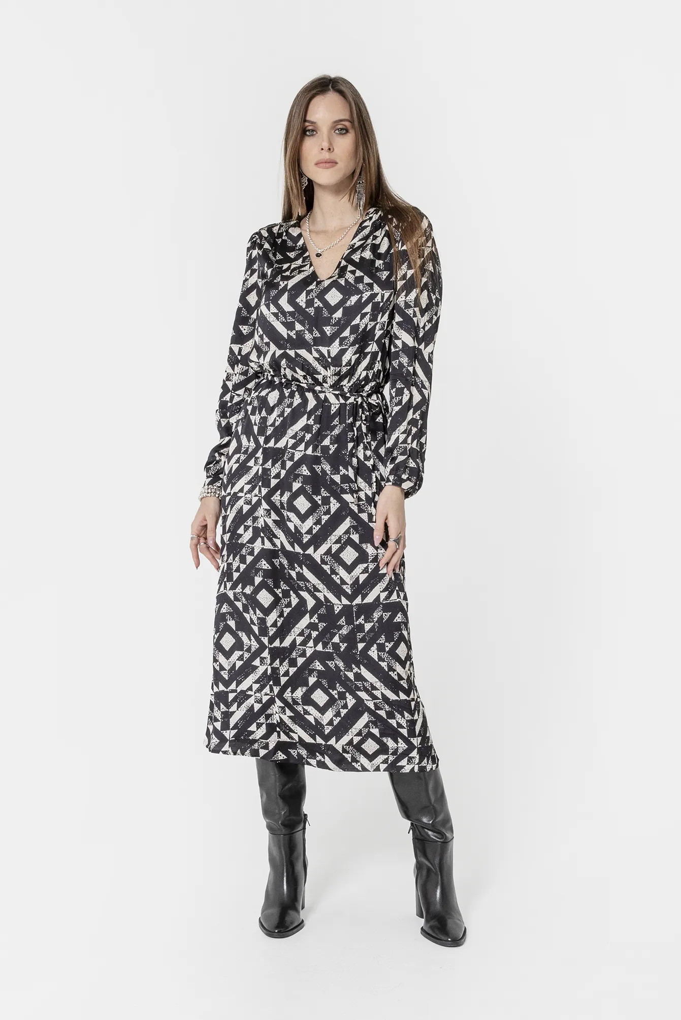 Robe longue imprimé graphique écru et noir - Image 3