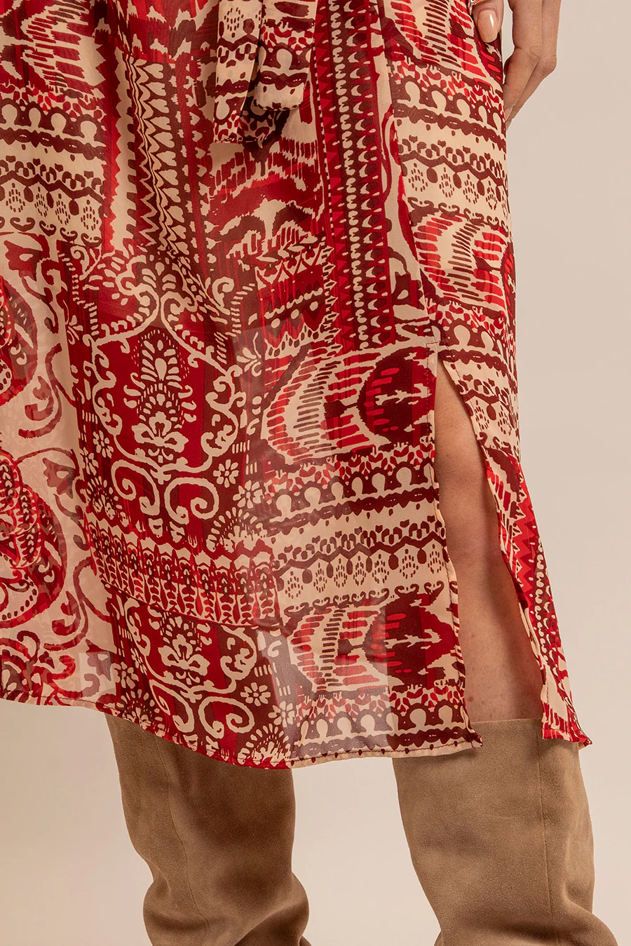 Robe longue imprimé rouge et beige - Image 3