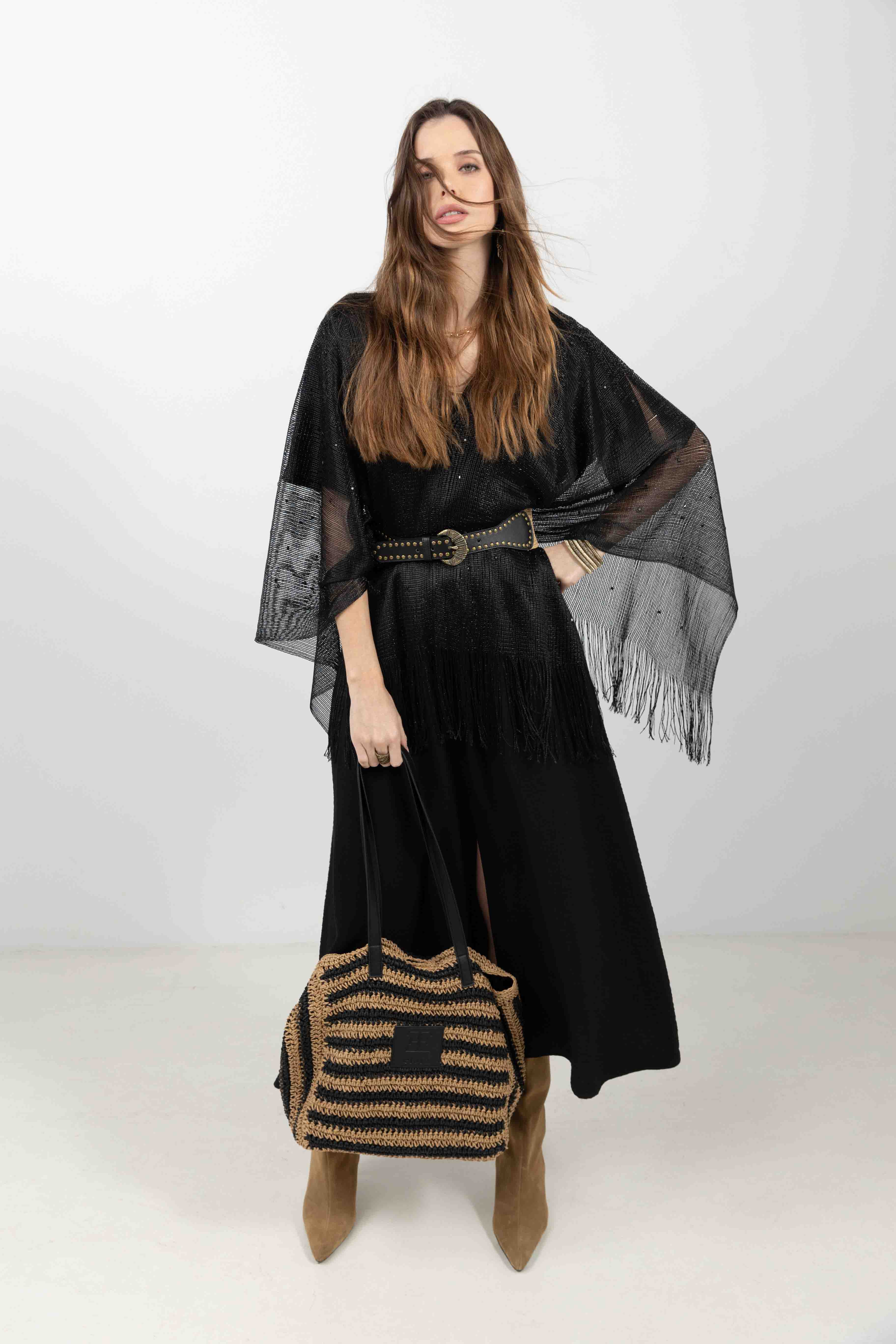 Robe longue noire élégante ceinturée - Image 4