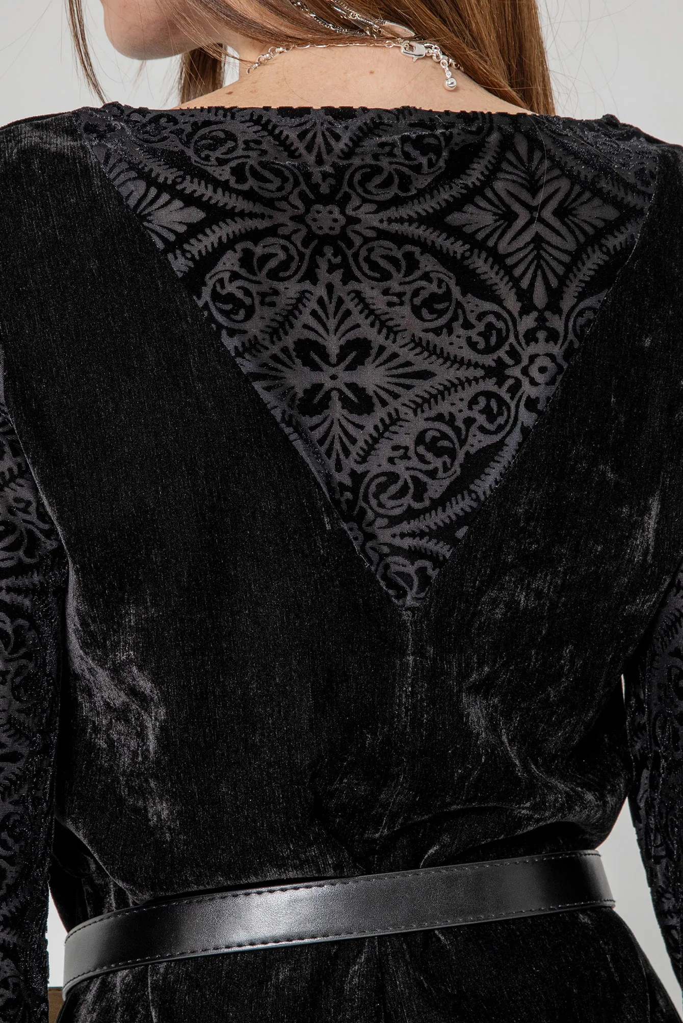 Robe midi en velours côtelé noir - Image 2