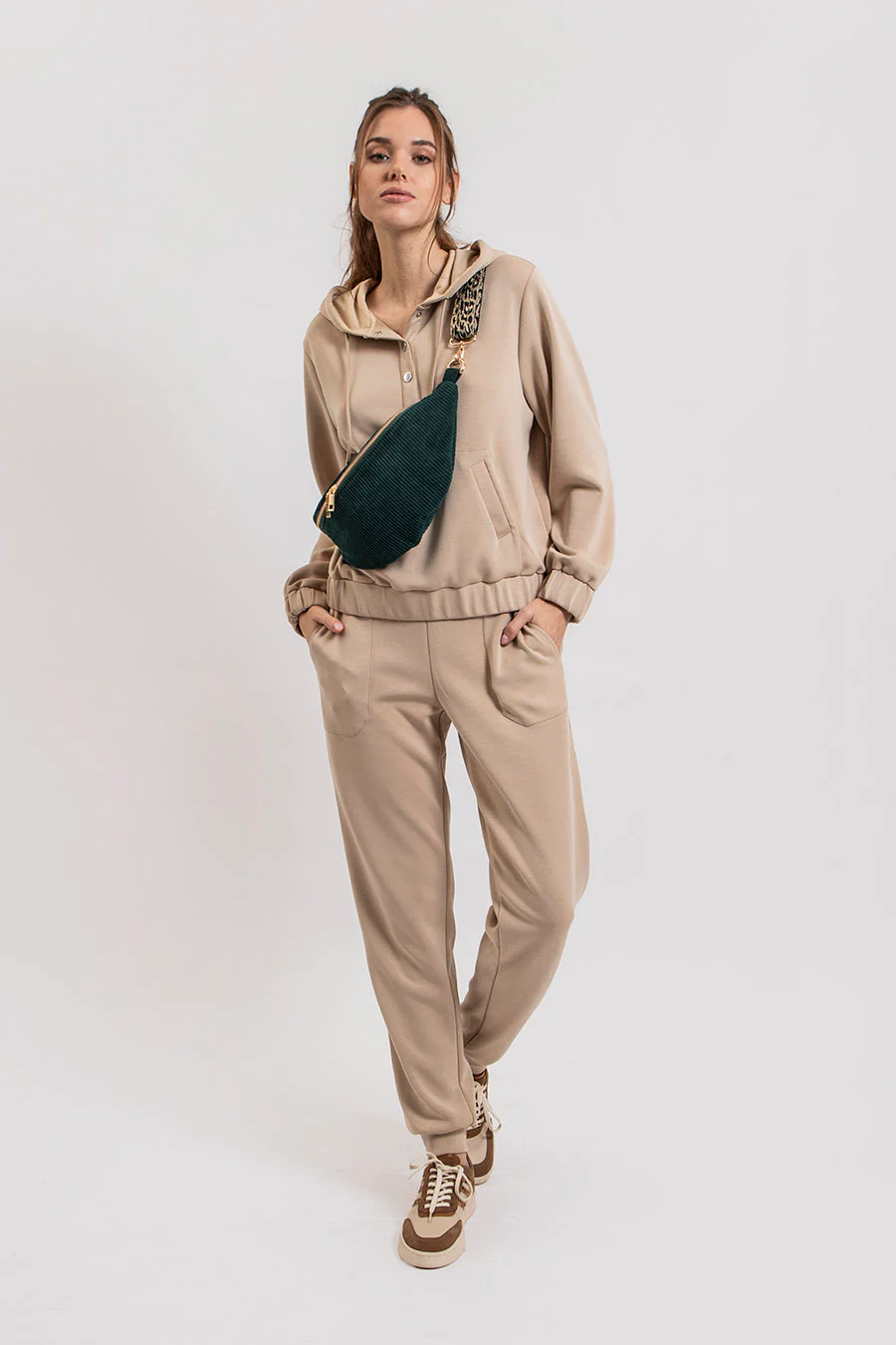 Sweat à capuche extra doux beige - Image 3