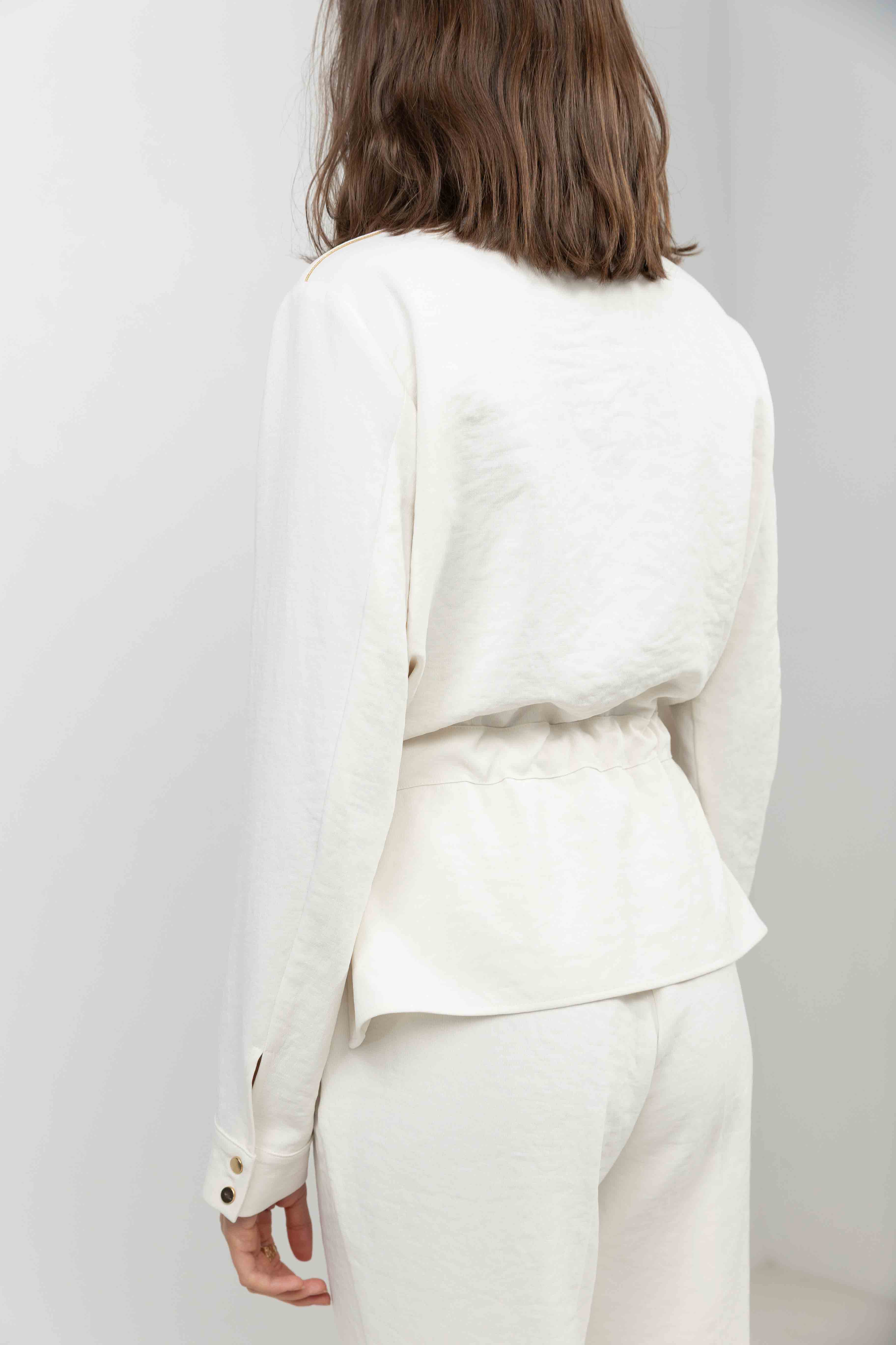 Veste écru chic ceinturée - Image 4