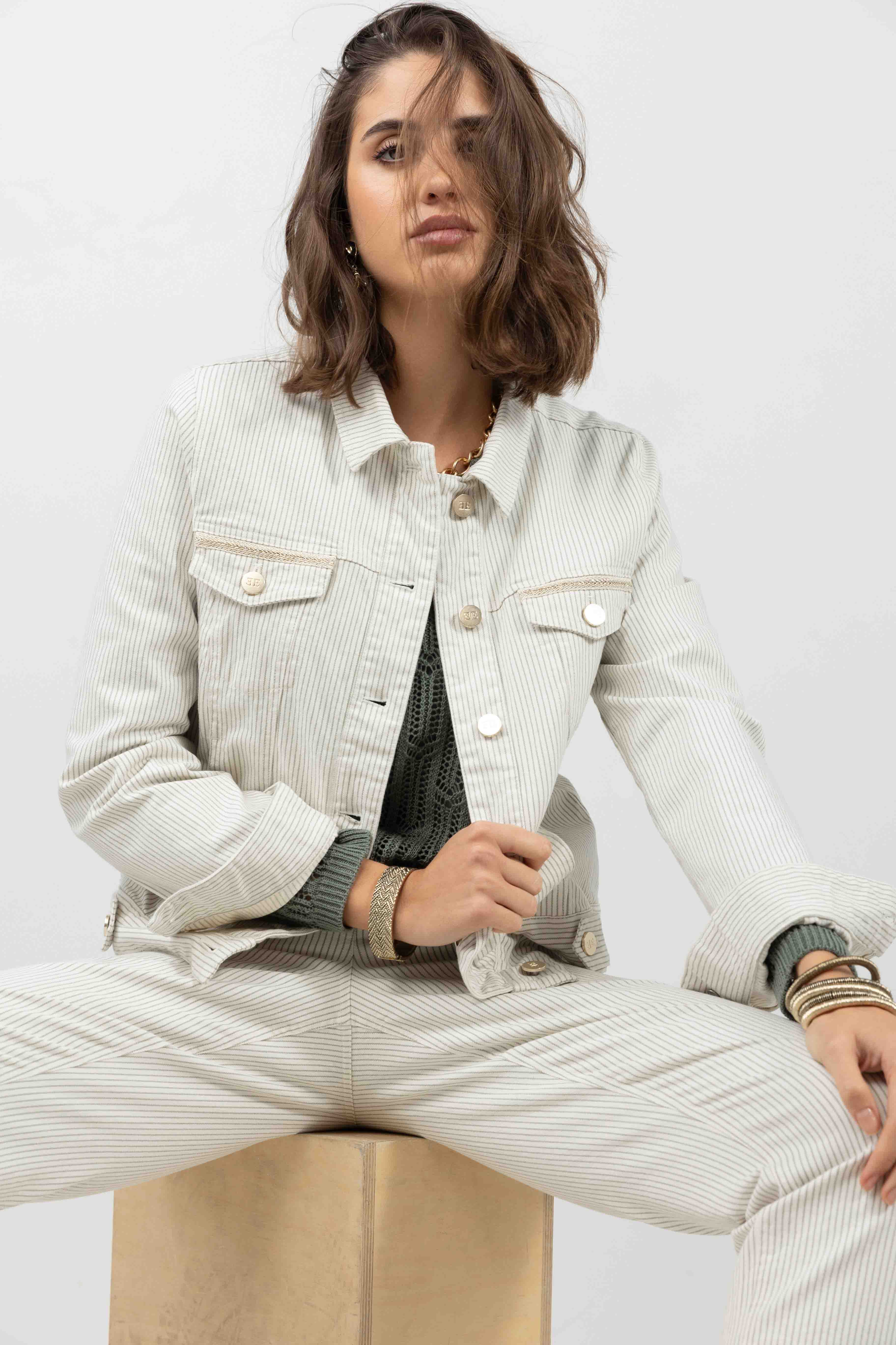 Veste en jean écru rayé kaki - Image 2