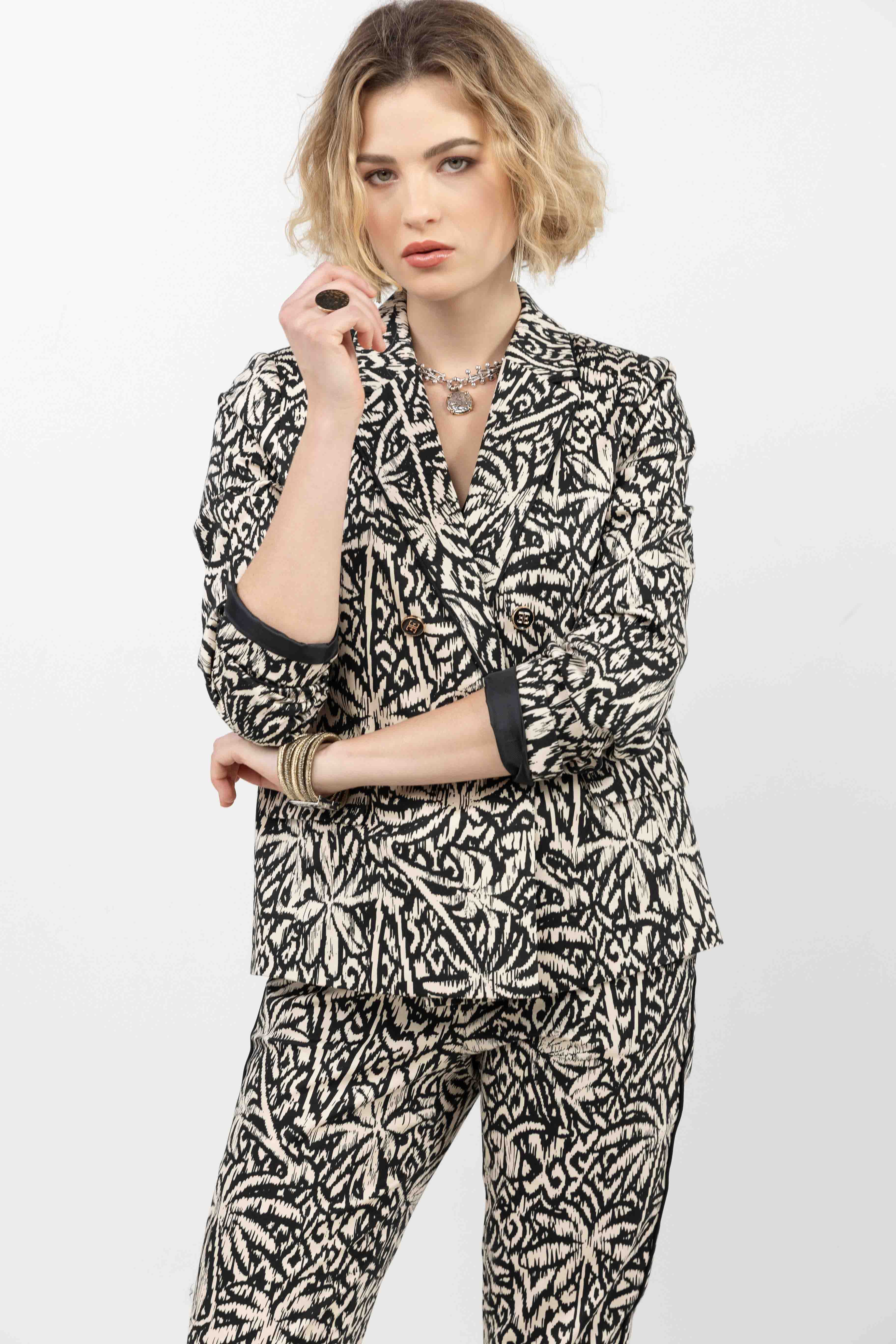 Veste imprimé écru et noir chic - Image 4