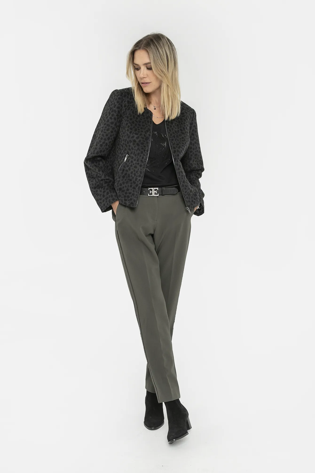 Veste inspiration couture imprimé léopard noir et gris - Image 3