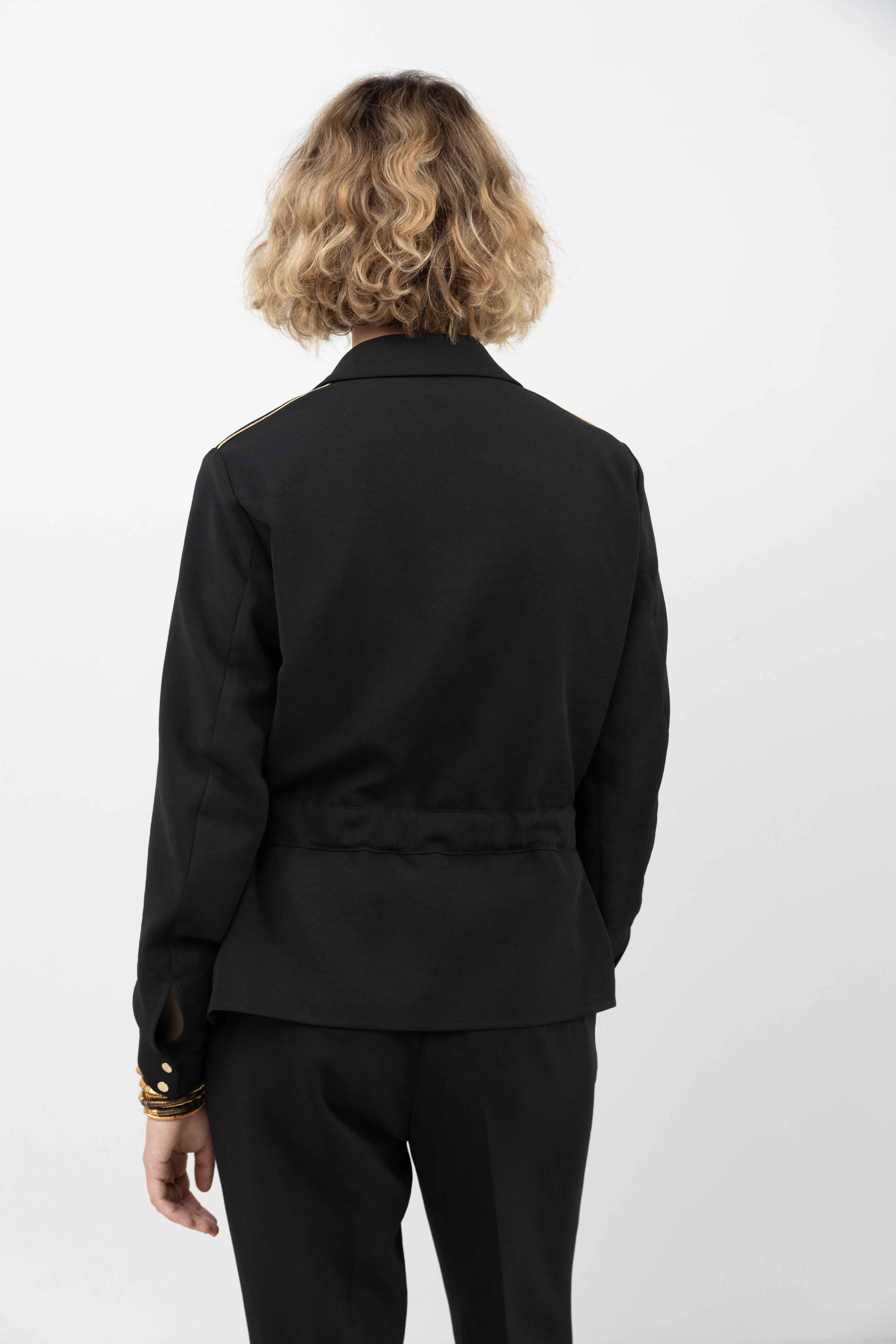 Veste noir chic ceinturée - Image 5