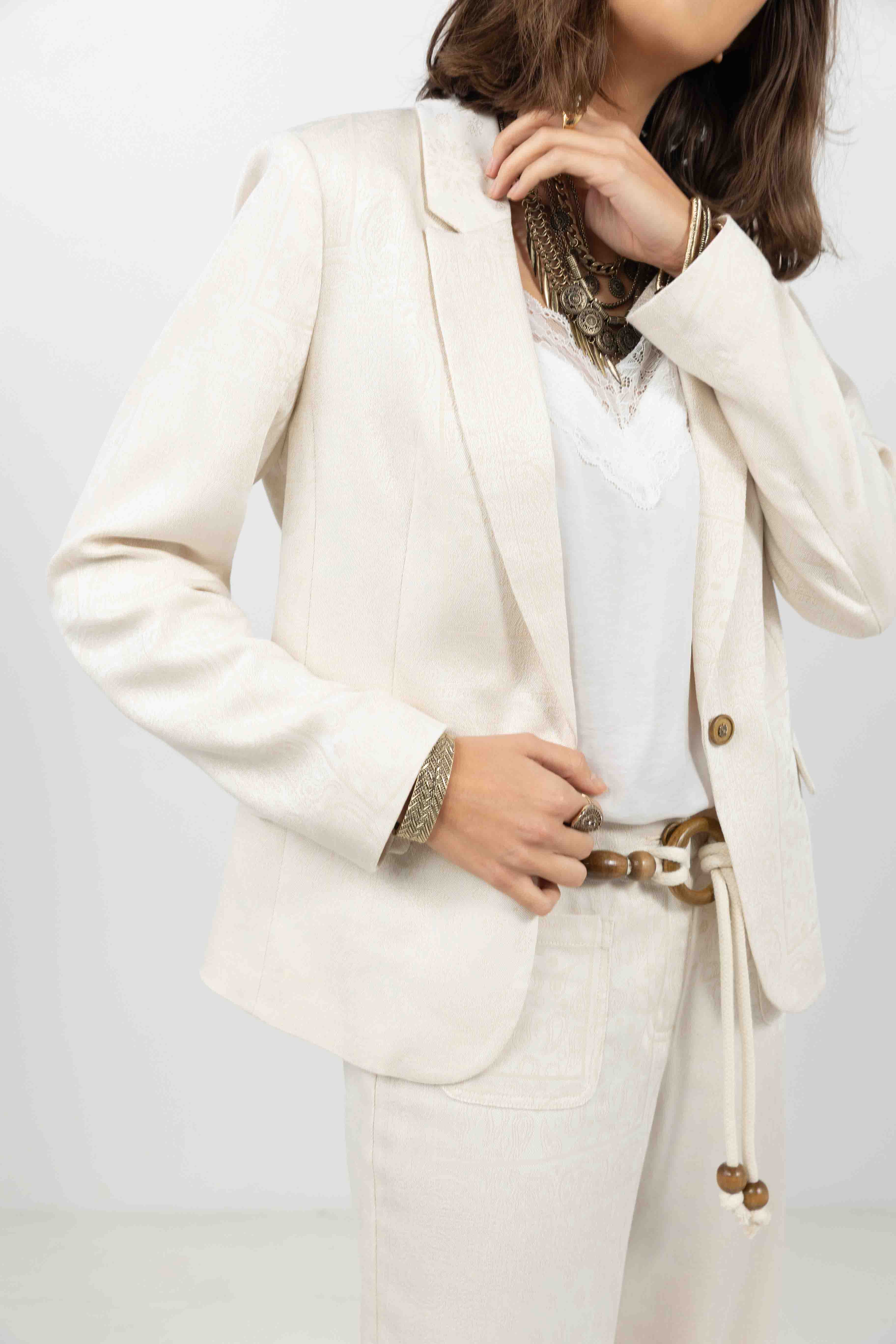 Veste tailleur jacquard écru beige - Image 2